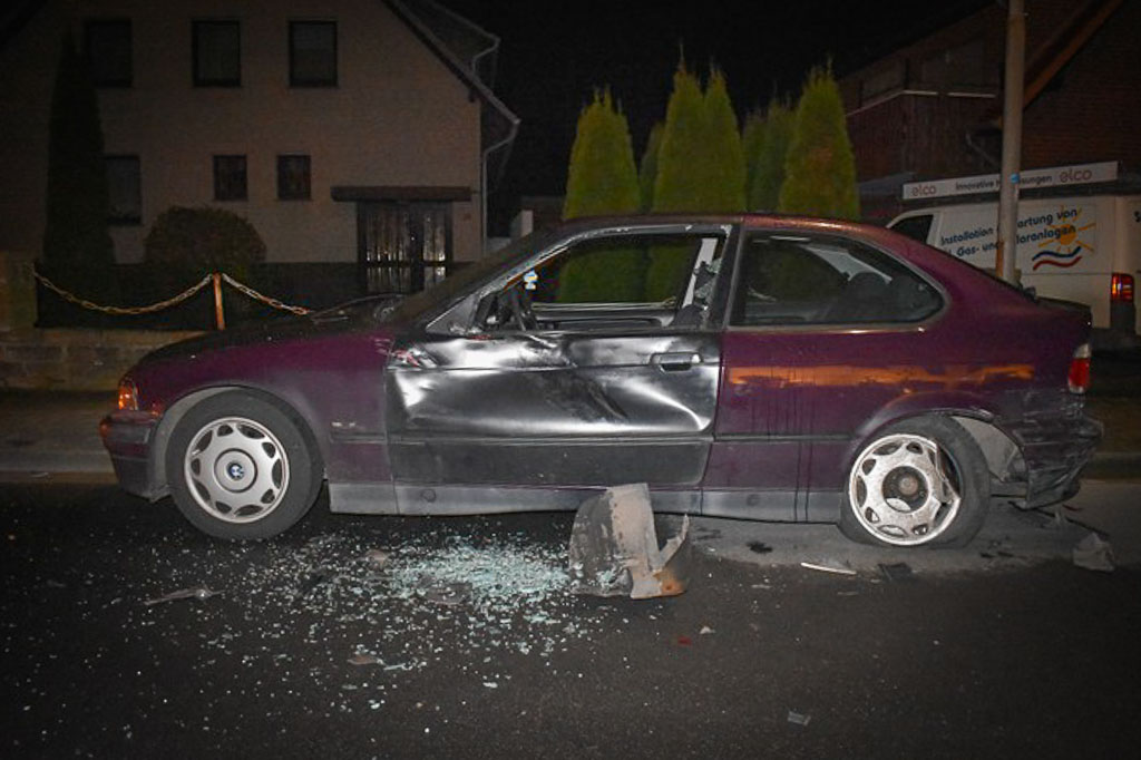 Stadthagen: Auf geparkten BMW aufgefahren