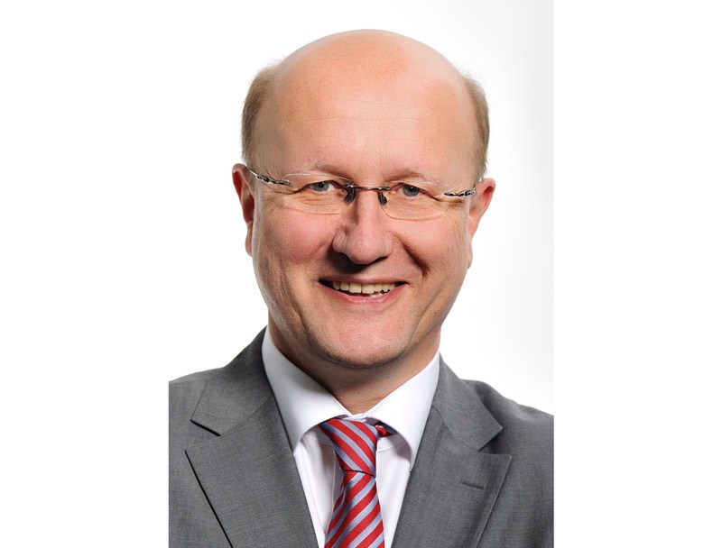 Zwei Kommunen und ein Sportverein in Schaumburg profitieren von Sportstättensanierungsprogramm des Landes