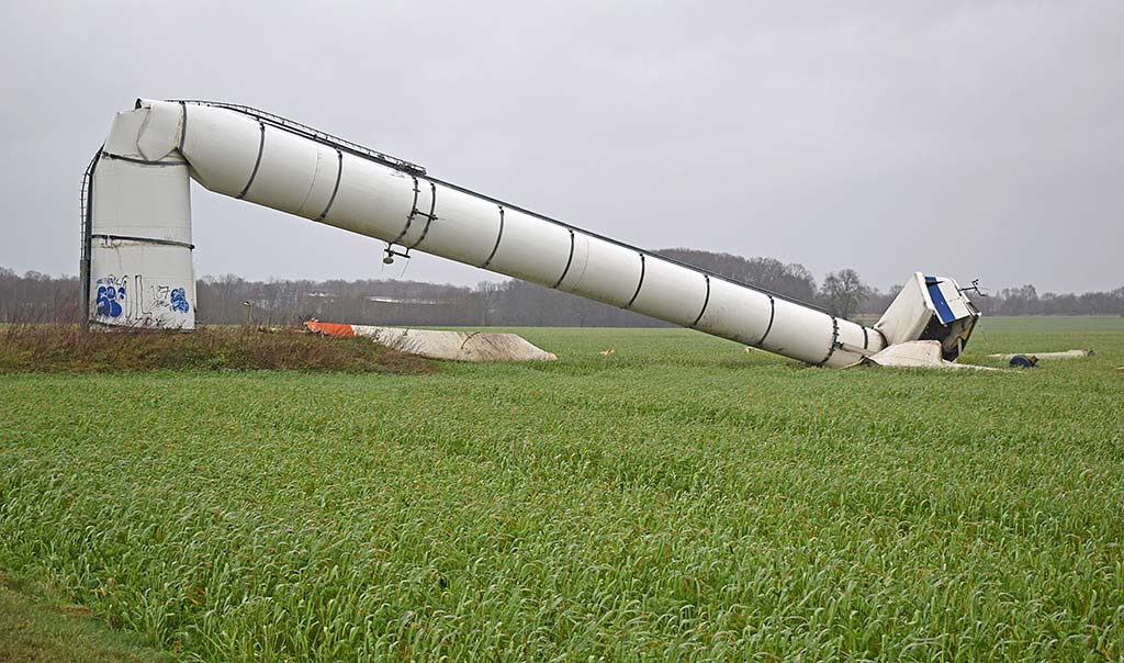 Landkreis Schaumburg: 70 Meter hohes Windrad umgestürzt