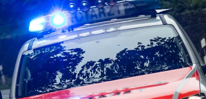 Zusammenstoß mit Auto: Schüler (13) fliegt mehrere Meter durch die Luft