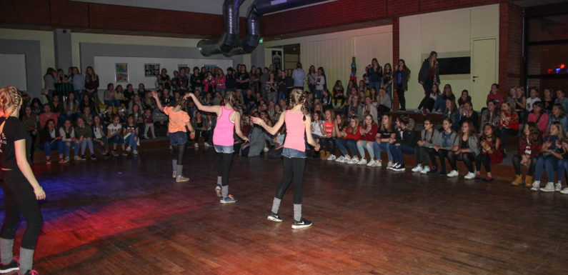 Am internationalen Frauentag feiern: „Girls Night“ in Aula der IGS Helpsen