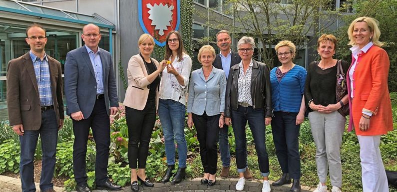 Frühe Hilfen: Kreisweite Unterstützungsangebote für junge Familien und Schwangere