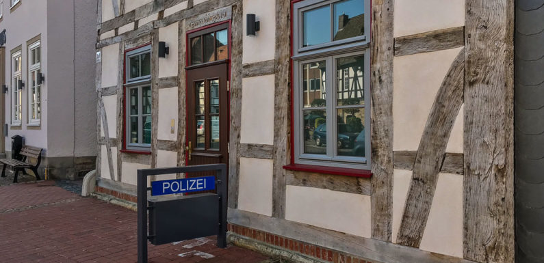 Obernkirchen: Ladendieb versteckt Currywurst in der Unterhose