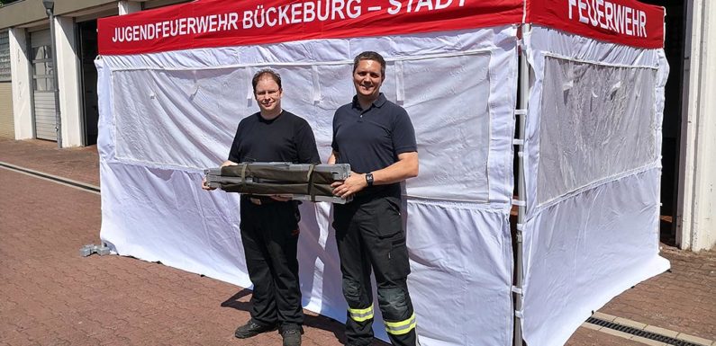 Dank Förderverein: Neue Feldbetten und Pavillon für die Jugendfeuerwehr Bückeburg-Stadt