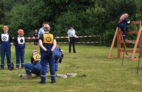 Zahlreiche Besucher bei bestem Wetter: Jugendfeuerwehr Cammer ist Stadtmeister