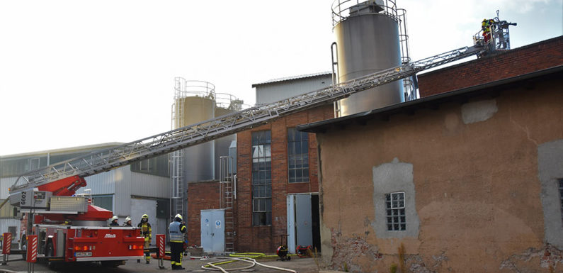 Lagerhallenbrand in einer Industriefirma war unangekündigte Alarmübung