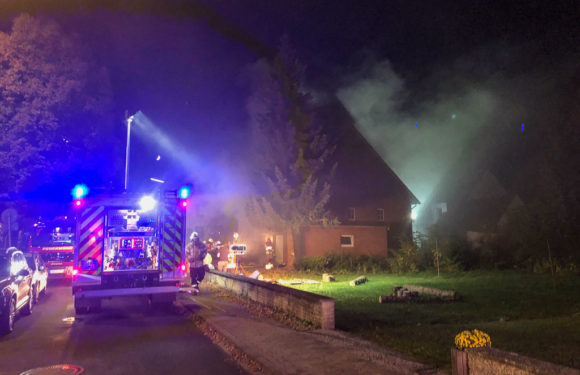 Kellerbrand entpuppte sich als Übung: Feuerwehr-Großeinsatz in Enzen