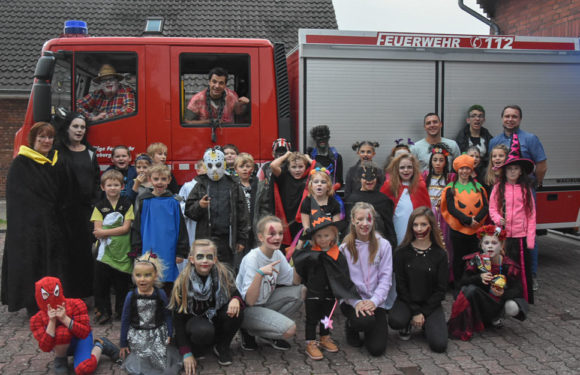 Gruselige Stunden bei der Halloween-Party im Feuerwehrhaus