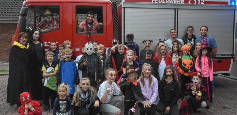 Gruselige Stunden bei der Halloween-Party im Feuerwehrhaus