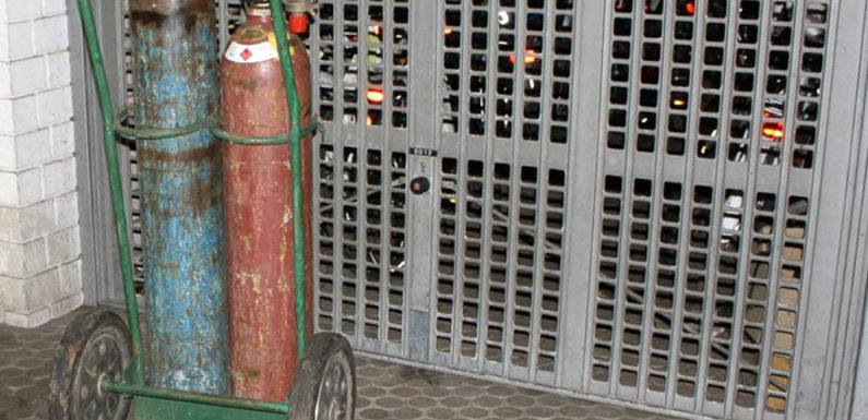 Versuchter Einbruch in Reifenlager: Polizei bittet um Hinweise zu Tatwerkzeugen