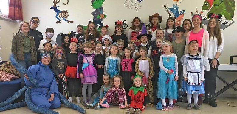 Helau und Alaaf beim Schaumburger Jugendchor