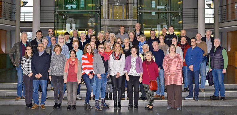 Schaumburger Gäste zu Besuch in Berlin