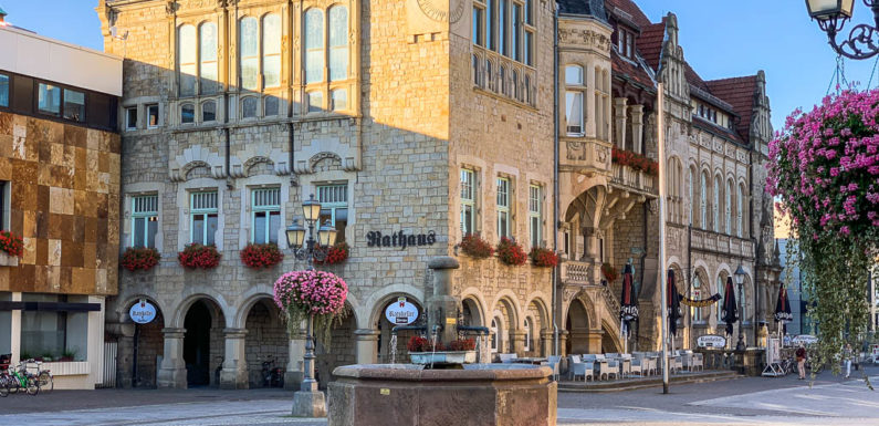 Erste öffentliche Stadtführung der Sommersaison am Samstag