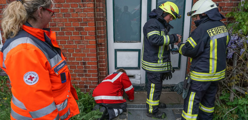 Feuerwehr übt Türöffnung