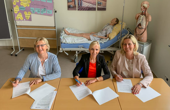 Berufsbildende Schulen Rinteln und Klinikum Schaumburg kooperieren bei Ausbildung der Pflegeberufe