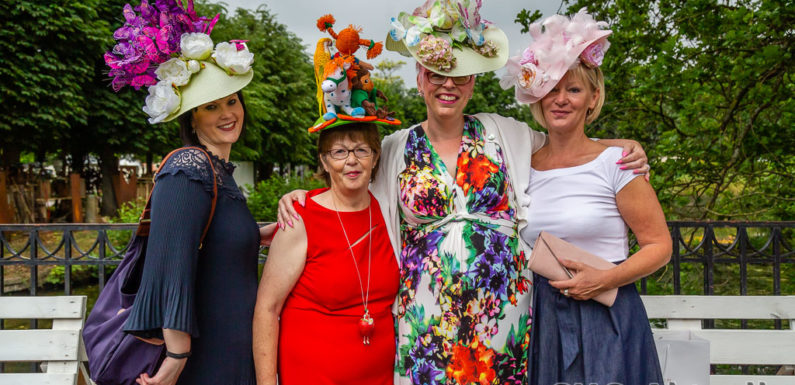 Mut zum Hut: Elke Kleineweber kreiert nicht nur zur Landpartie ausgefallene Hüte