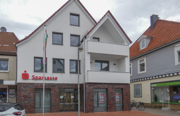 Wiedereröffnung der Sparkasse Rodenberg: Tag der offenen Tür am 11. August