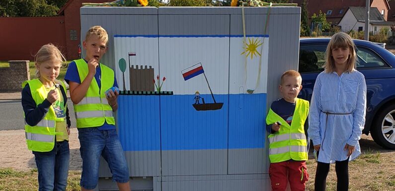 Motiv der Kinderfeuerwehr ziert Stromkasten