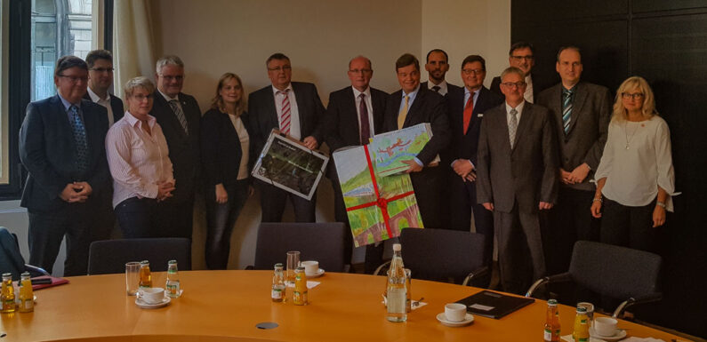 Trassenausbau/-neubau der Bahnstrecke Hannover – Bielefeld: Dialogverfahren noch vor Sommerferien 2020