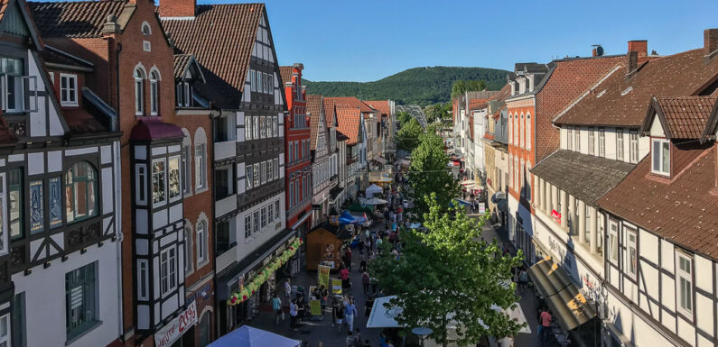 Rinteln lockt mit Maimesse und verkaufsoffenem Sonntag