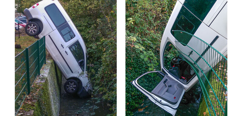 Bückeburg: Auto landet kopfüber im Schlossbach