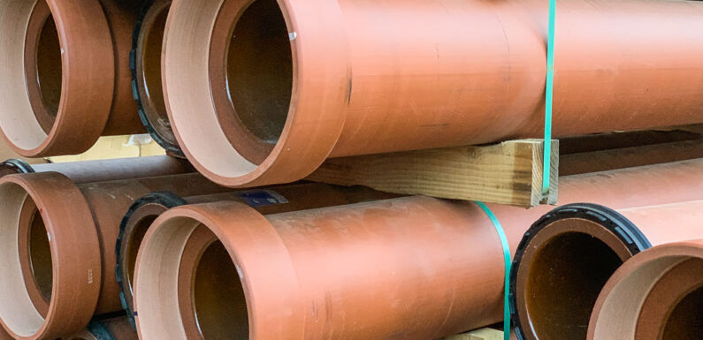 Grundschule Meinsen: Arbeiten an der Regenwasserkanalisation