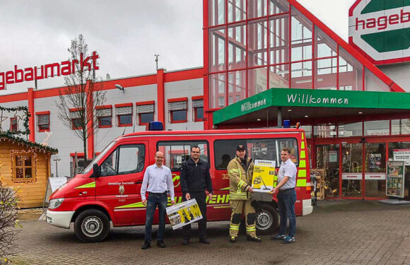 Baumarkt spendet Staubsauger und Hochdruckreiniger an Feuerwehr Enzen