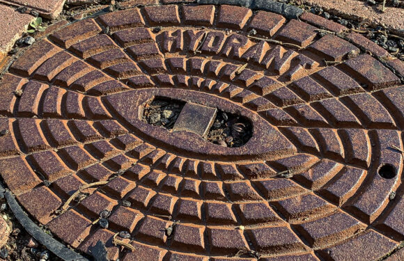 Feuerwehr überprüft Hydranten in den Orten Auhagen und Düdinghausen