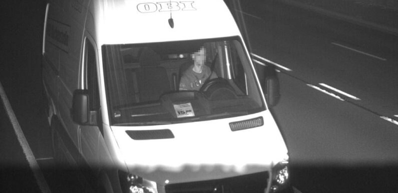 Transporter gestohlen: Polizei bittet Öffentlichkeit mit Blitzerfoto um Mithilfe