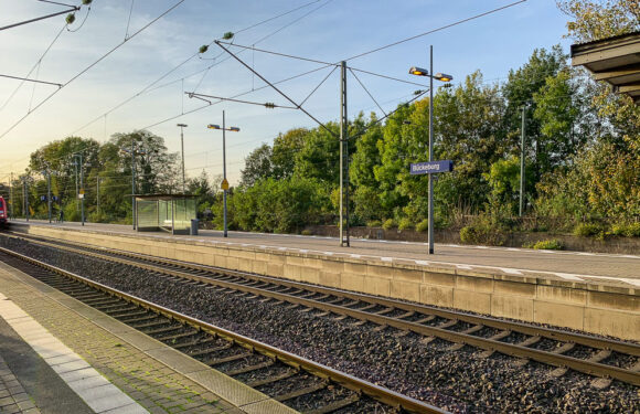 Fahrraddieb steigt mit abgeschlossenem Rad in Zug nach Bückeburg
