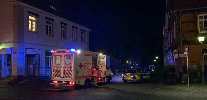 Bückeburg: Auto und Kiefer kaputt