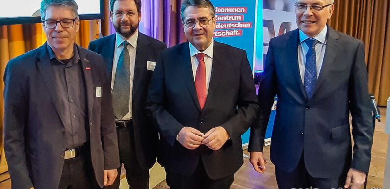 Volksbank in Schaumburg, Kreishandwerkerschaft und Steuerberater-Ortsverband mit Sigmar Gabriel und großem Neujahrsempfang