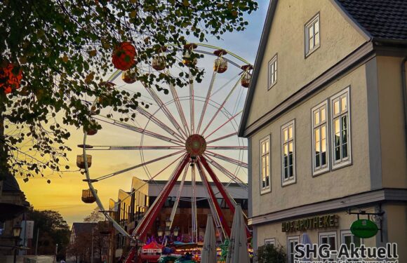 Herbstmarkt 2024 in Bückeburg mit Fahrspaß im Riesenrad