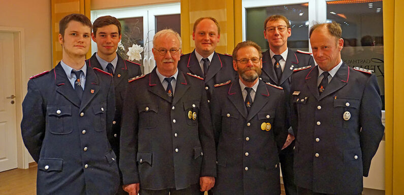 Zwei neue Löschmeister in Nienbrügge