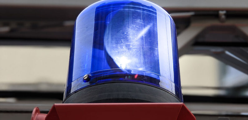 Feuerwehr befreit Kinder aus PKW