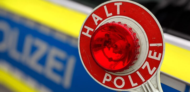 Rintelner fährt Schlangenlinien in Bückeburg: Alkoholisierter Autofahrer von Polizei aus dem Verkehr gezogen