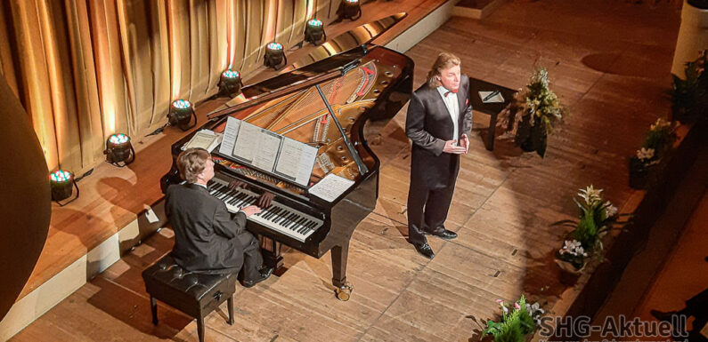 Ein Welt-Tenor singt in Bückeburg: Klaus Florian Vogt begeistert das Publikum