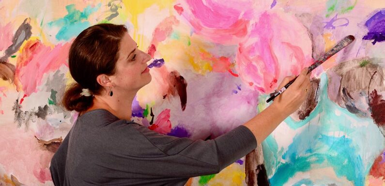 Künstlerin Zoë MacTaggart feiert am 29. Februar die Ateliereröffnung im Wasserschloss Lauenau