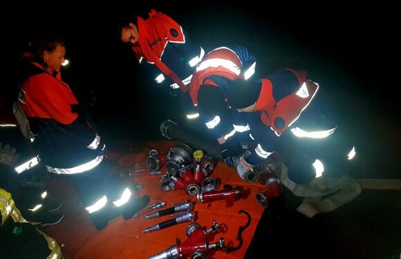 Jugendfeuerwehren erkunden Wölpinghausen bei Nacht