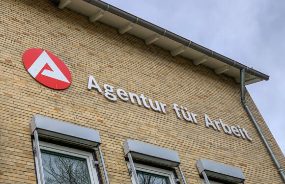 Arbeitslosigkeit erstmals seit 30 Jahren in einem Mai angestiegen