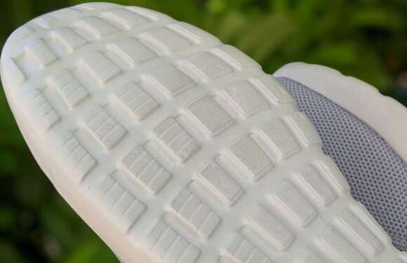 Neue Sneaker gestohlen, alte Schuhe zurückgelassen