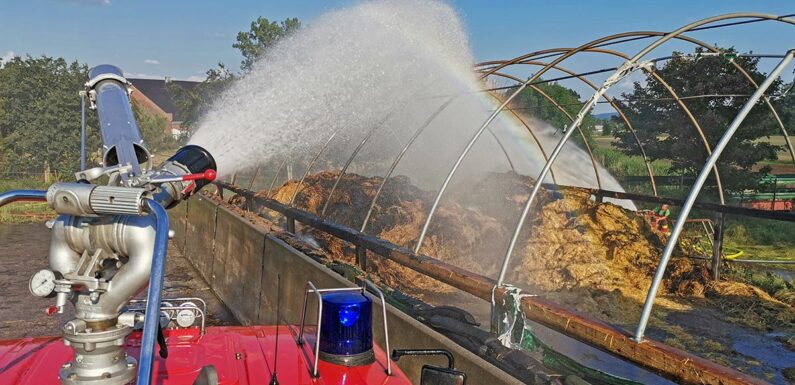 Bückeburg: Feuerwehr beendet Einsatz nach 10 Stunden in Sommerhitze / Weiteres Feuer gemeldet