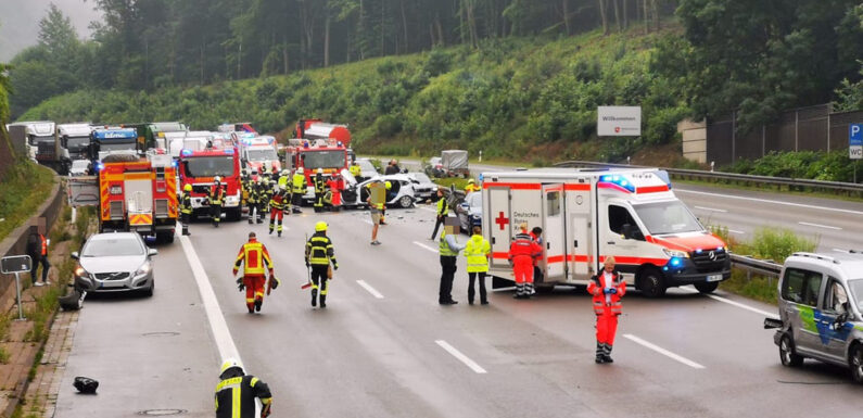 Schwerer Verkehrsunfall mit Todesopfer auf der A2 bei Bad Eilsen