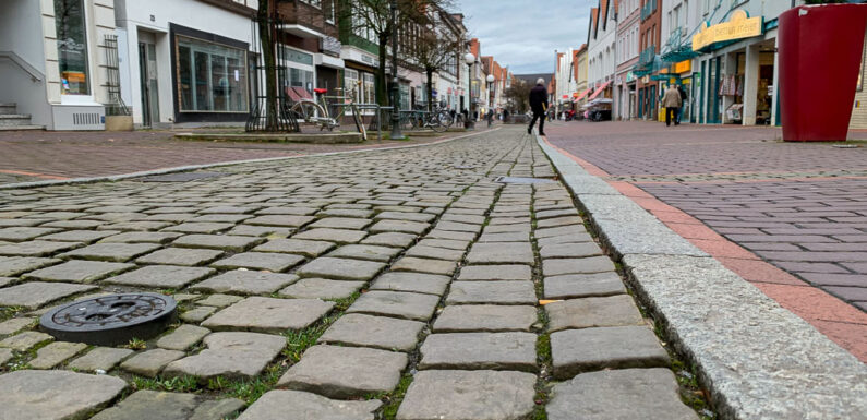 Stadthagen: Testweise Pflasterung zur Altstadtsanierung