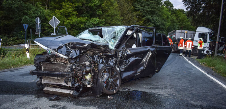 Schwerer Verkehrsunfall in Pollhagen: Rettungshubschrauber im Einsatz