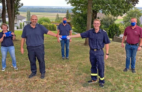 Förderverein der Kinder- und Jugendfeuerwehren der Samtgemeinde Sachsenhagen übergibt Masken