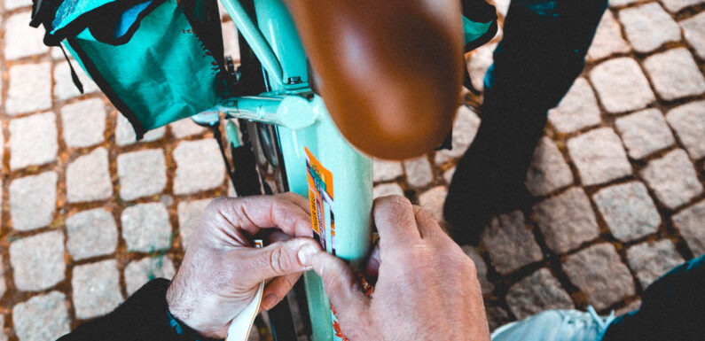 Fahrrad-Codierung bei der Polizeistation Lindhorst