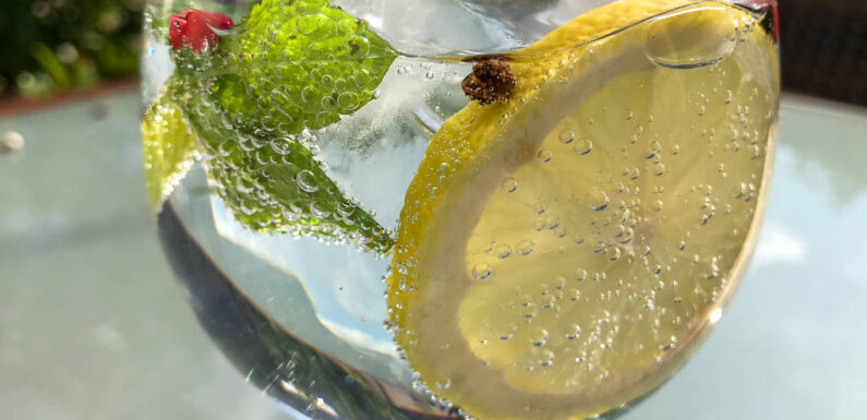 Gericht hebt Gastro-Sperrstunde in Niedersachsen auf