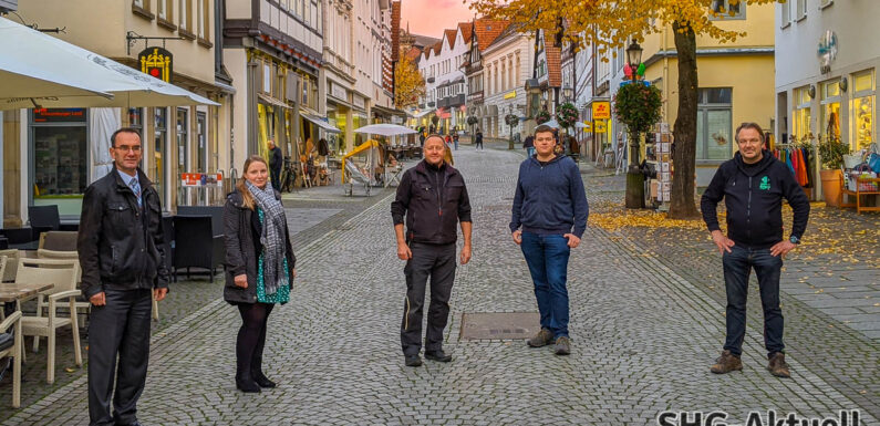 Mit stimmungsvoller Beleuchtung: Verkaufsoffener Sonntag am 1. November in Bückeburg
