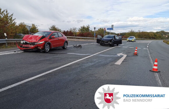 Apelern: Verkehrsunfall zwischen zwei PKW – vier Verletzte